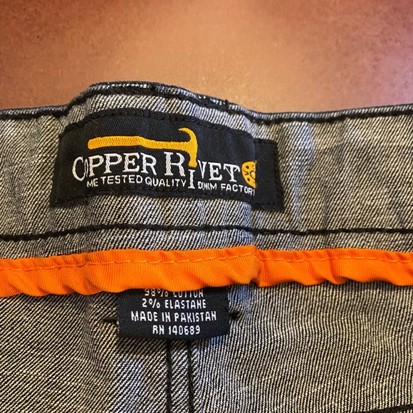 COPPER RIVET SKINNY FIT BACK JEANS WITH RIPS - Picture 5 of 10